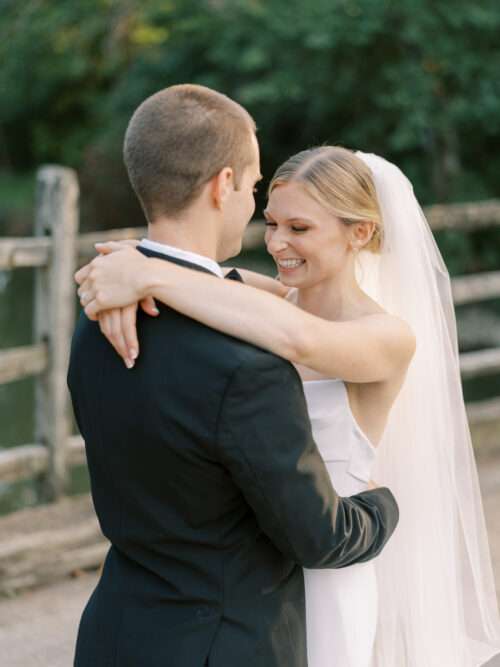 Bride and Groom wedding photos at the Darby House near Columbus, Ohio