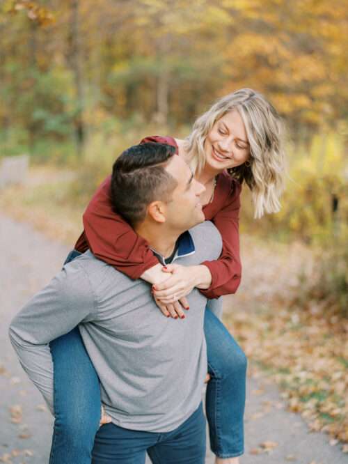 Inniswood Garden engagement photos at the peak of fall color for Jill and Kevin's Columbus engagement session