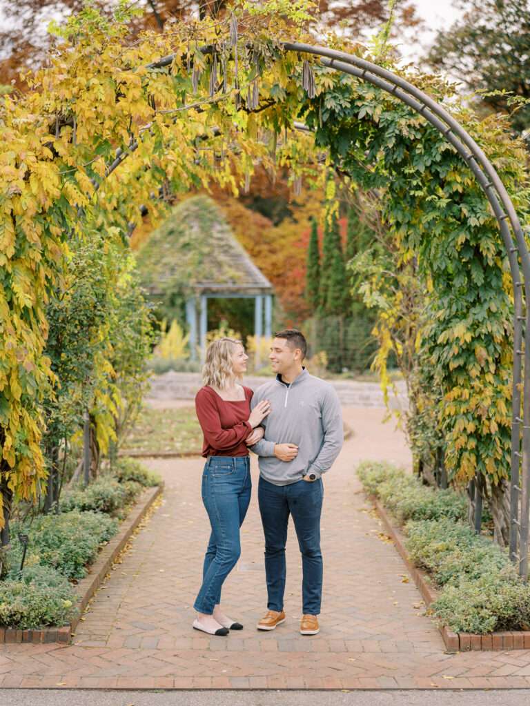 Inniswood Garden engagement photos at the peak of fall color for Jill and Kevin's Columbus engagement session