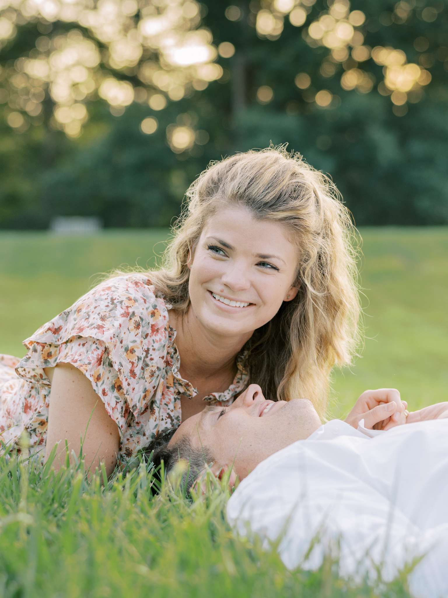 Sunset engagement photos at Inniswood Garden in Columbus