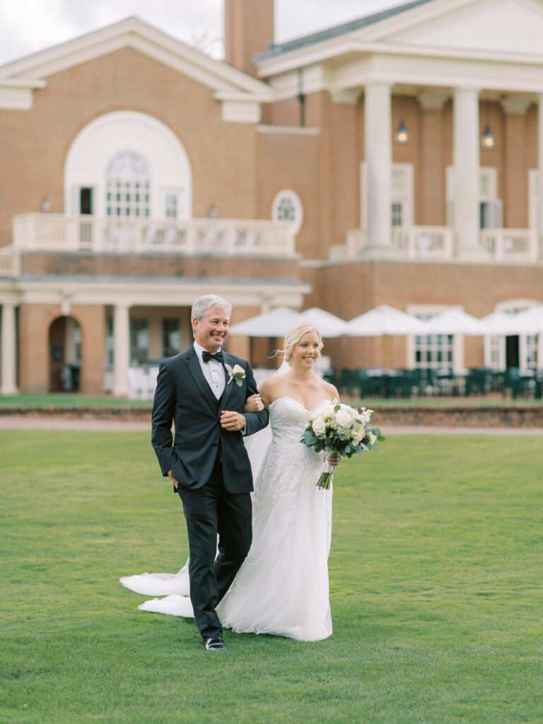 Outdoor wedding ceremony photos at New Albany Country Club from a small, intimate late summer wedding 