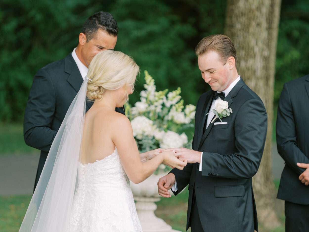 Outdoor wedding ceremony photos at New Albany Country Club from a small, intimate late summer wedding 