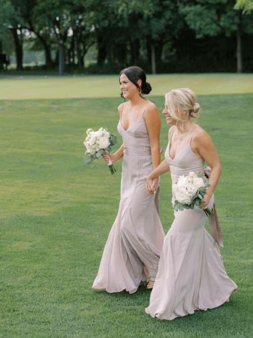 Outdoor wedding ceremony photos at New Albany Country Club from a small, intimate late summer wedding 