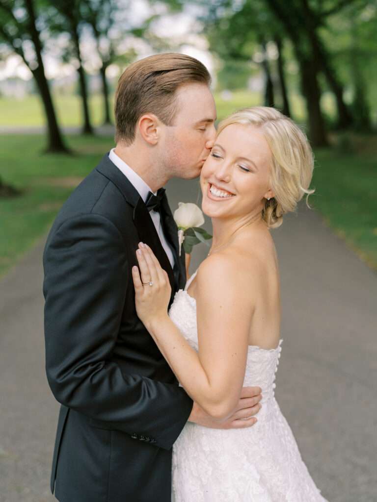 Bride and Groom photos at New Albany Country Club from a small, intimate late summer wedding 