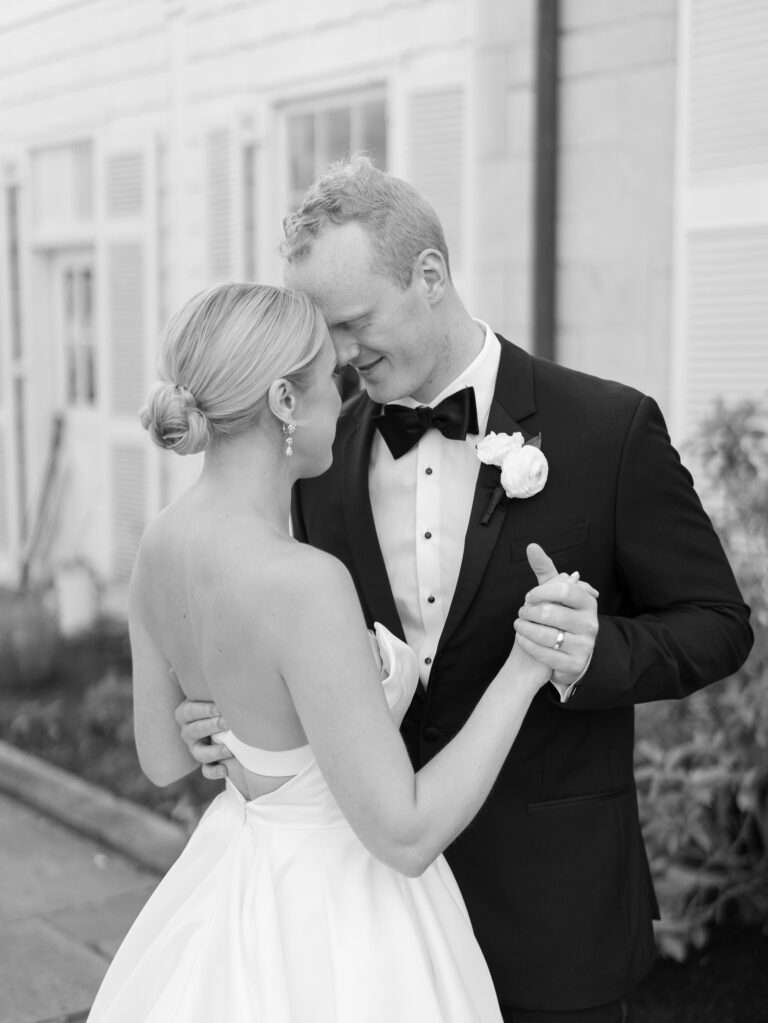 The Country Club wedding photos with Mairin and Bronson from their May wedding in Pepper Pike, Ohio