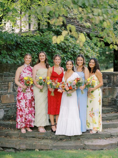 Natural and organic summer wedding photos filled with bold colors at the Club at Hillbrook in Chagrin Falls, Ohio