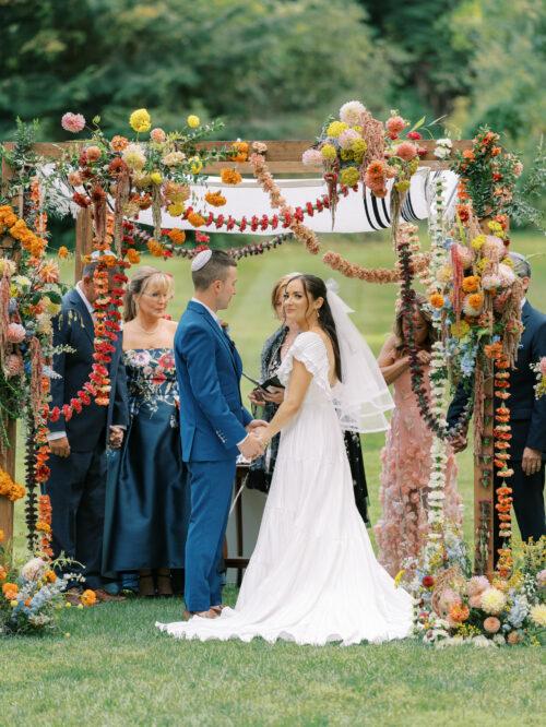 Natural and organic summer wedding photos filled with bold colors at the Club at Hillbrook in Chagrin Falls, Ohio