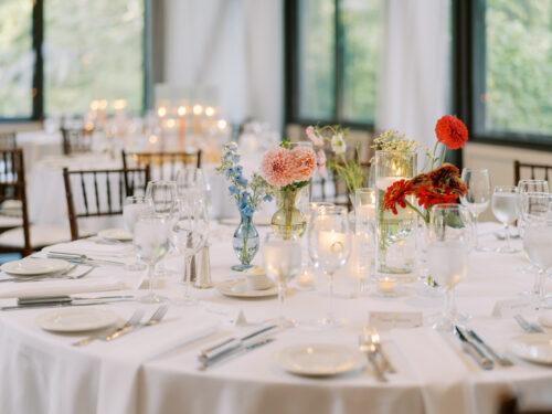 Natural and organic summer wedding photos filled with bold colors at the Club at Hillbrook in Chagrin Falls, Ohio