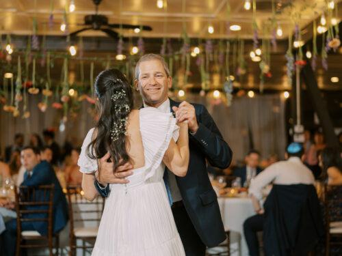 Natural and organic summer wedding photos filled with bold colors at the Club at Hillbrook in Chagrin Falls, Ohio