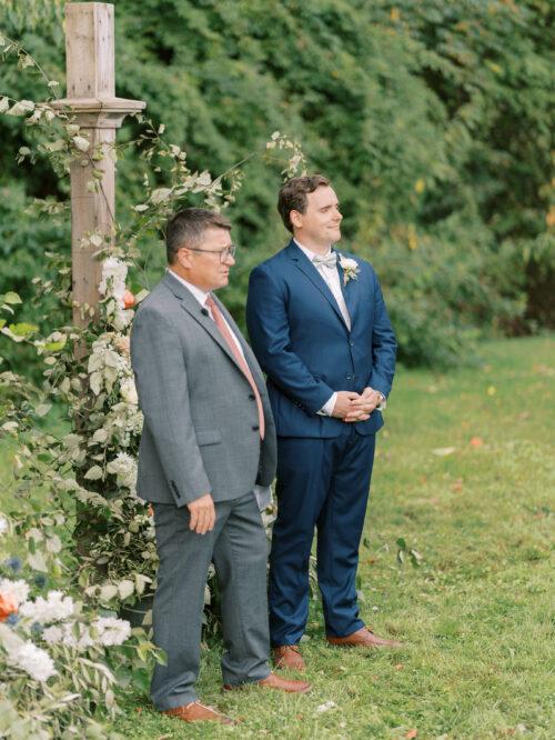 Rural Society at Warwick Farm wedding photos in summer garden style near Mount Vernon, Ohio