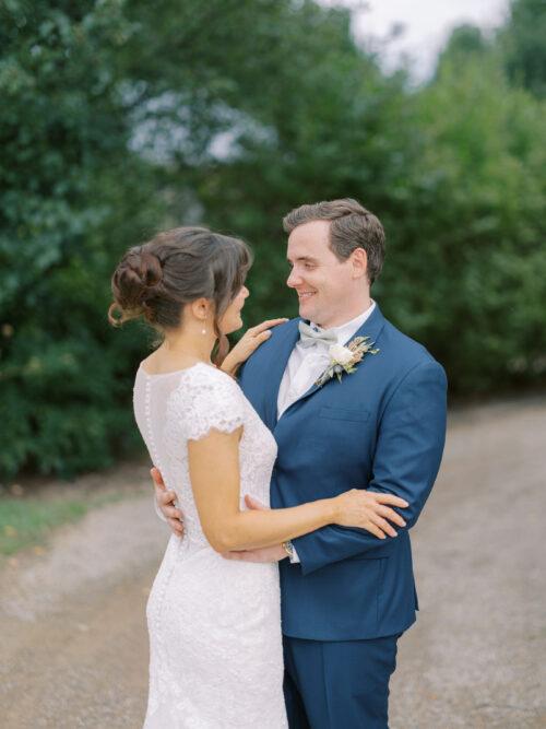 Rural Society at Warwick Farm wedding photos in summer garden style near Mount Vernon, Ohio